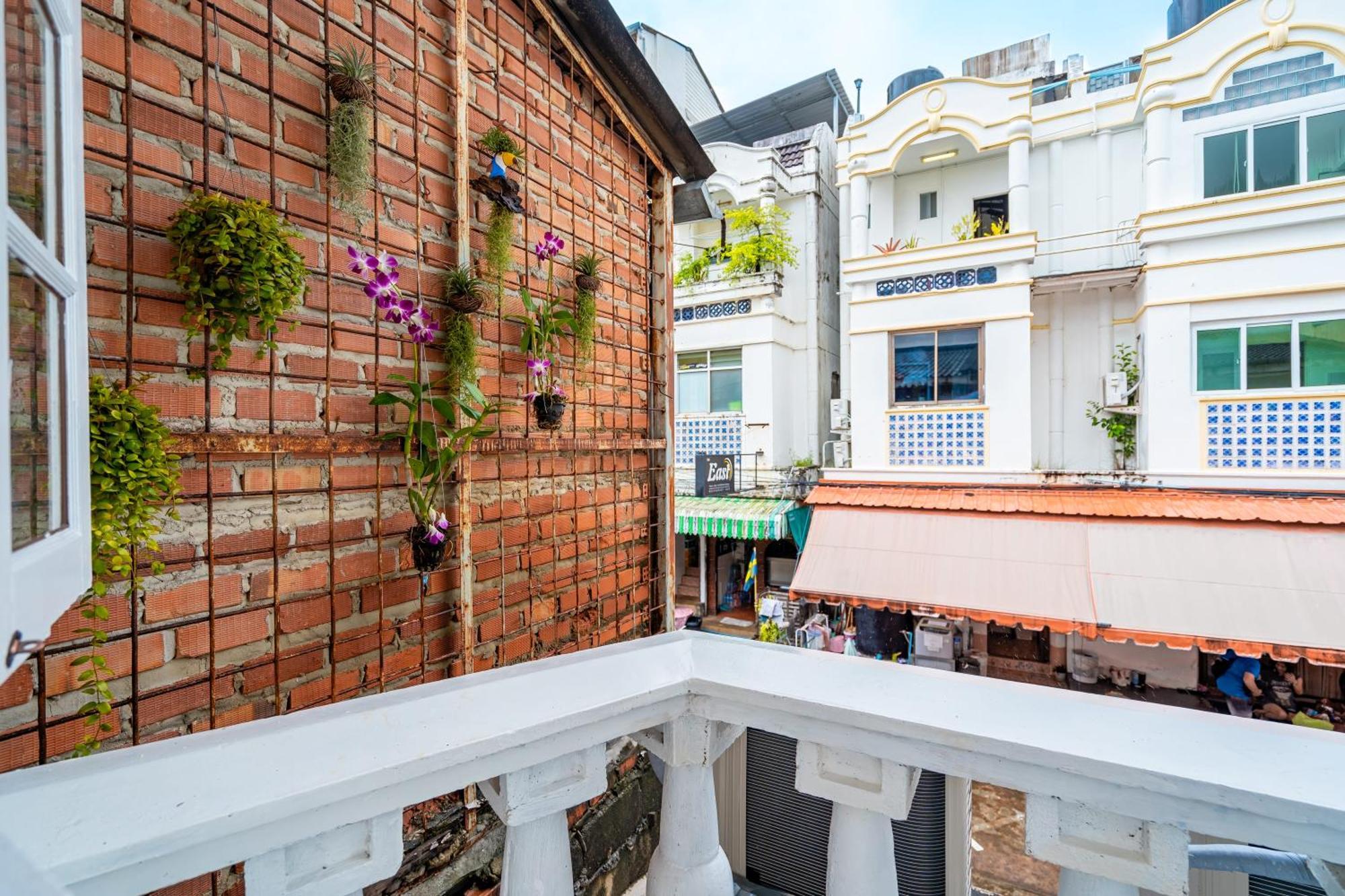 Sweett Lemon Hostel Patong Экстерьер фото
