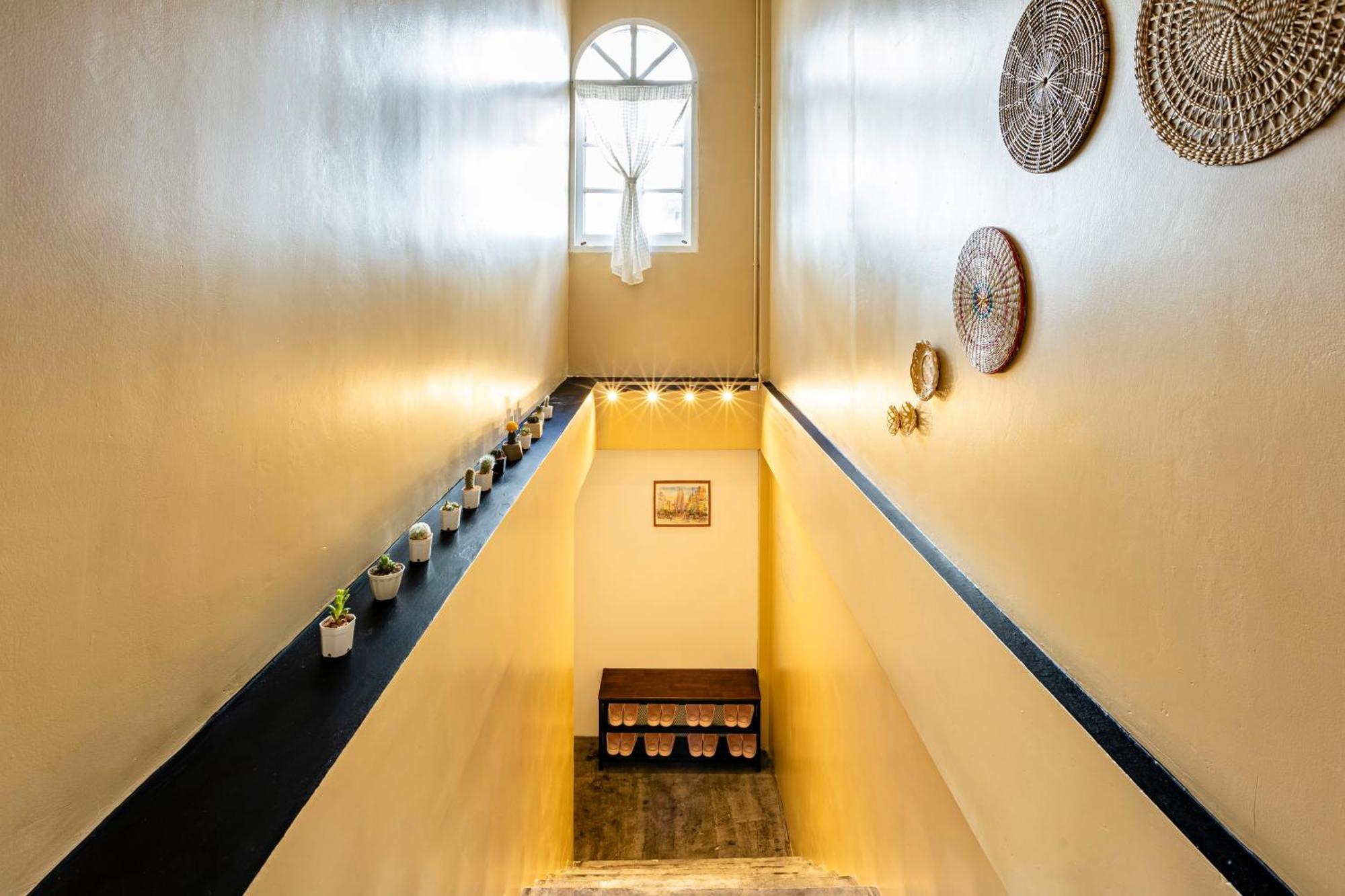 Sweett Lemon Hostel Patong Экстерьер фото